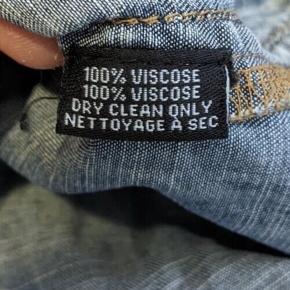 Tolani Floral Embroidered Top Button Up Sz M Medium Denim Long Sleeve Shirt - Picture 3 of 8